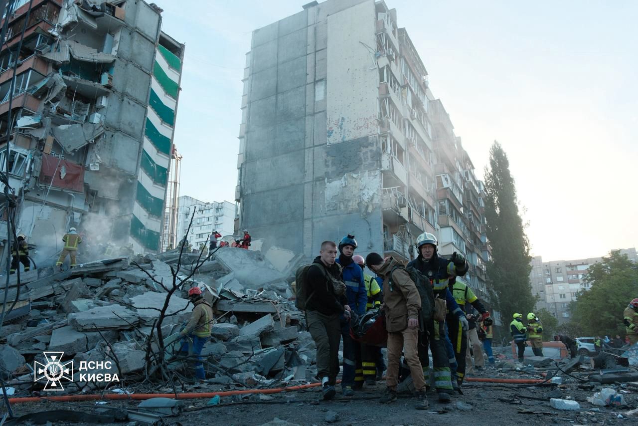 Russian Propaganda Calls Deadly Kyiv Missile Strike “Staged,” Ukraine Refutes Claim
