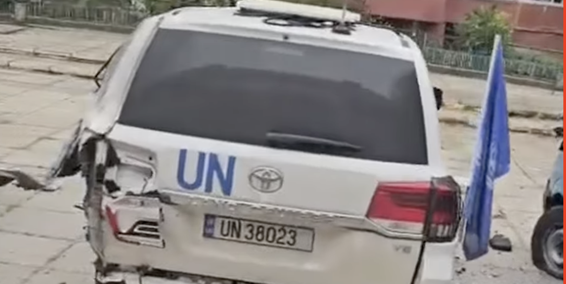 UN Aid Convoy Struck in Kherson, Ukraine Attributes Attack to Russia