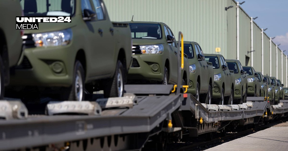 Netherlands Sends 60 Toyota Hilux Pickups to Ukraine’s Drone Forces