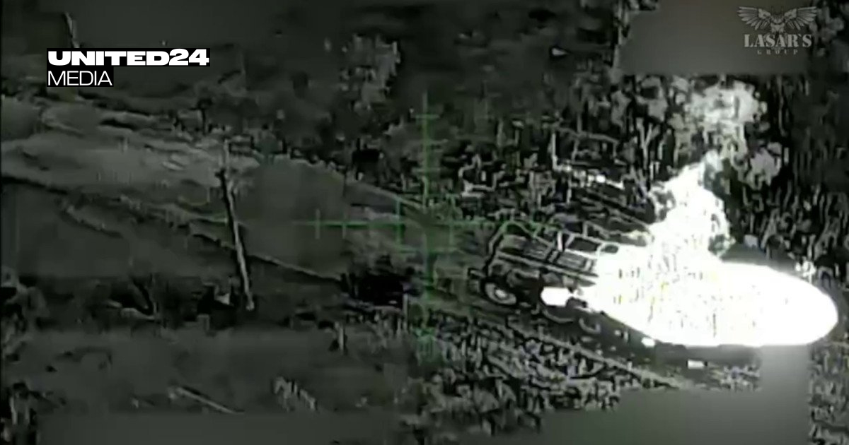 Ukrainische Drohnen verwandeln geladene russische BM-27 Uragan in einen ...