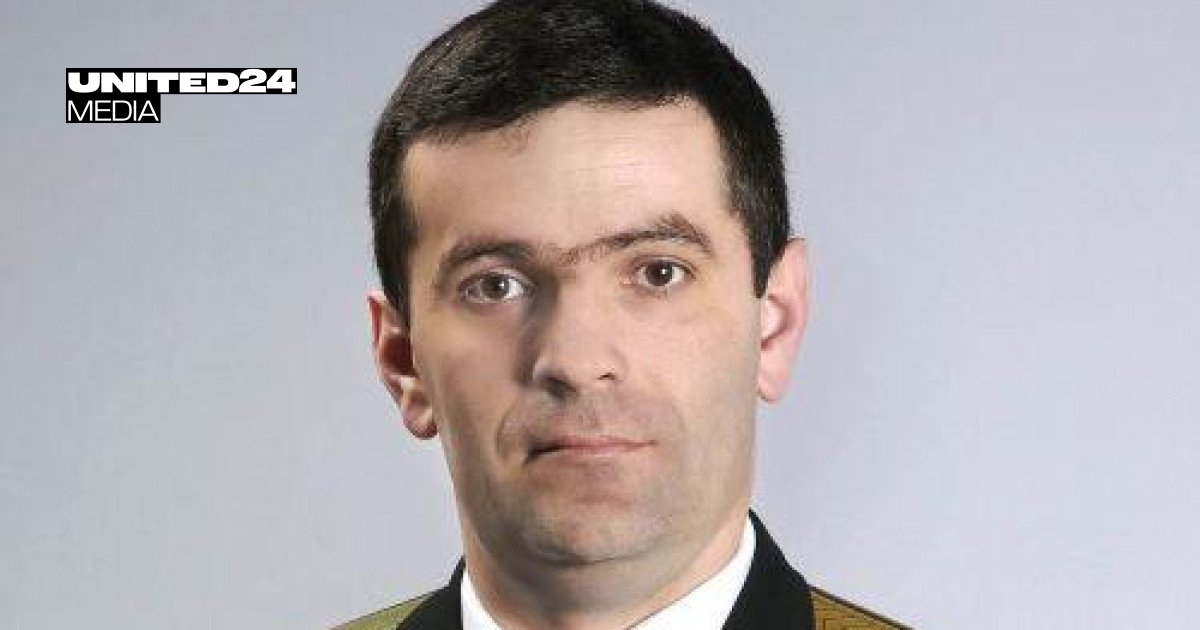 Commander of Ukraine’s Only Submarine Who Defected to Russia Reportedly Killed in Crimea