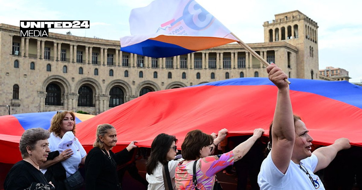 Ukraine Details Massive Russian Disinformation Campaign in Armenian Elections