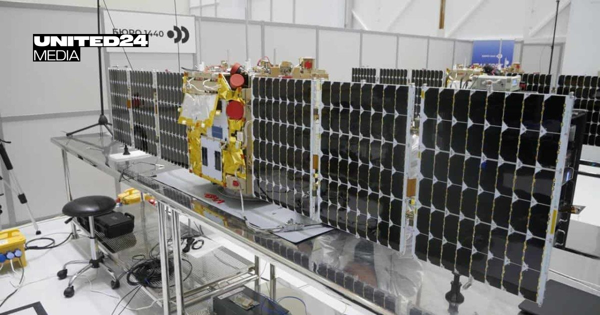 Photograph accompanying Bureau 1440's newest 16 satellites are stalling 250 to 310 miles below their target orbit