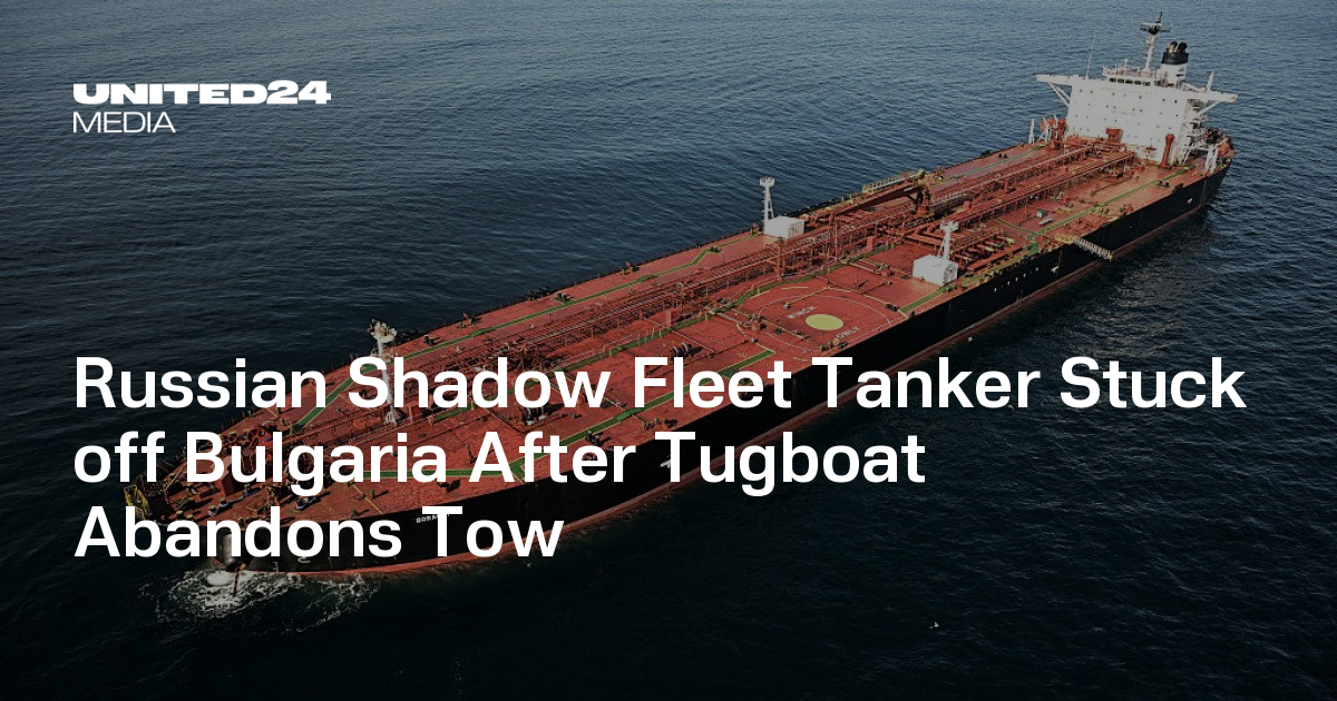 Ruský tanker "tieňovej flotily" uviazol pri Bulharsku, ťažobný remorkér ho opustil