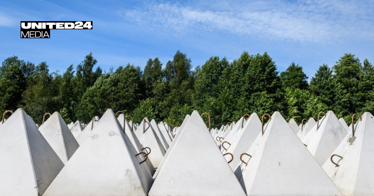 Latvia Deploys “Dragons Teeth” Fortifications Near Russian Border to Protect From Potential Assaults