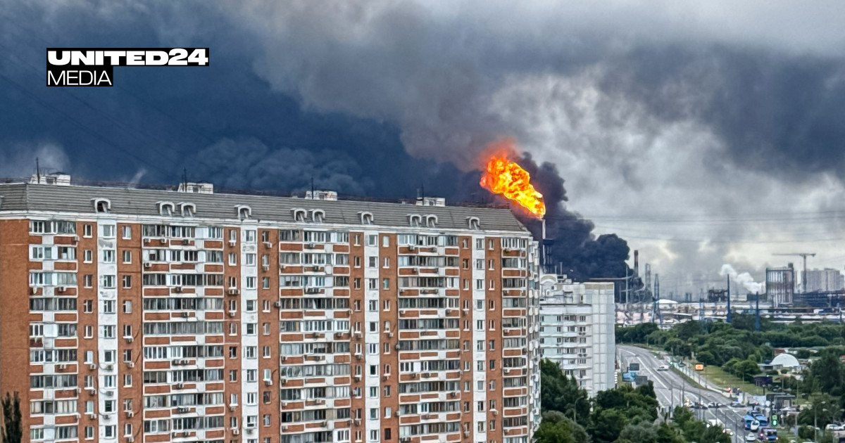 Ukraine’s Drone Swarms Are Overloading Russian Air Defense, June Sets Record for Deep Strikes