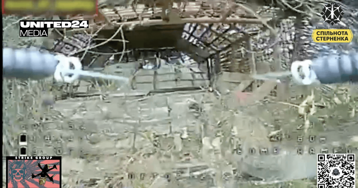Ukrainian Drone Pilots Dismantle and Destroy Russian Tank Equipped With Anti-Drone Shielding, Video