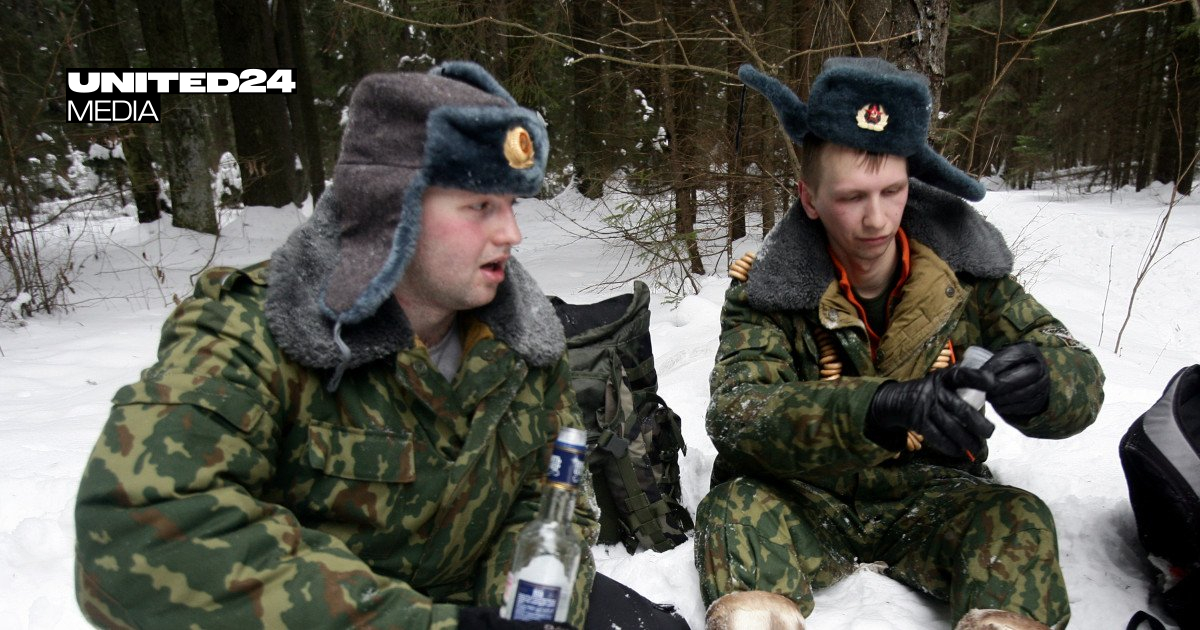 Russian Forces Suffer Mass Alcohol Poisoning in Zaporizhzhia Direction, Ukraine Reports