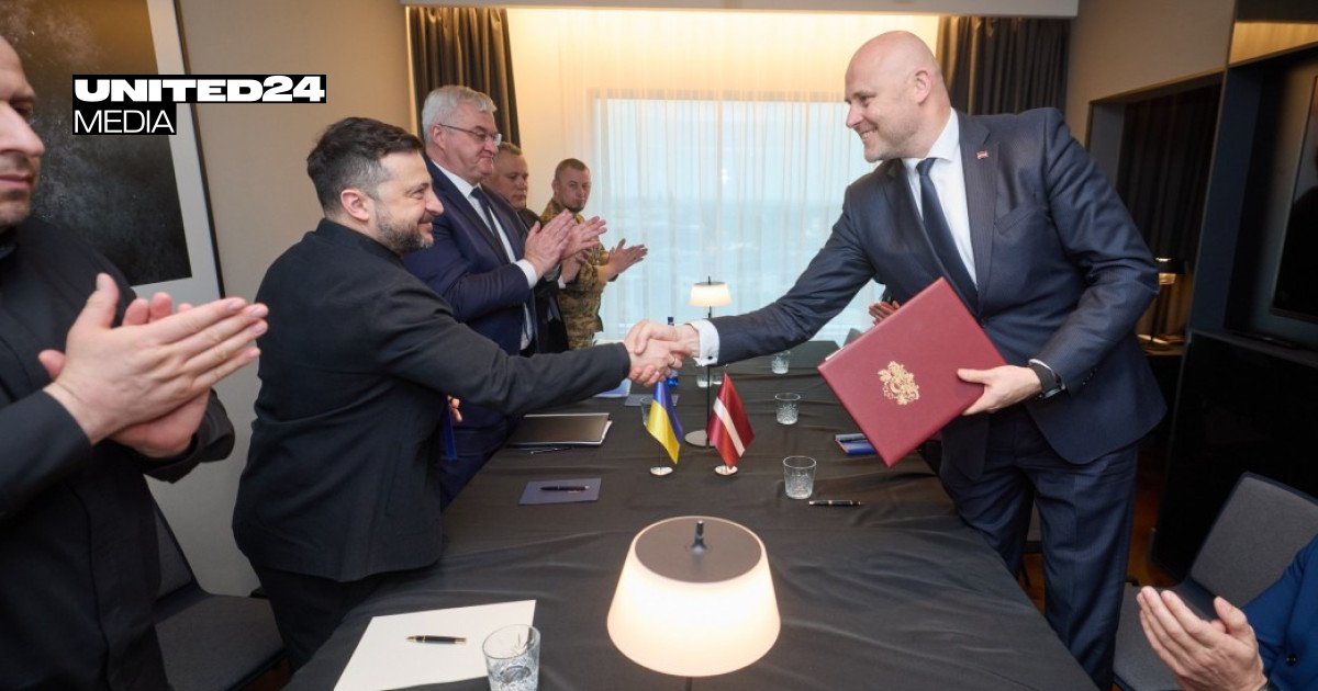 Ukraine and Latvia Deepen Defense Partnership with Landmark Drone Deal in Tallinn