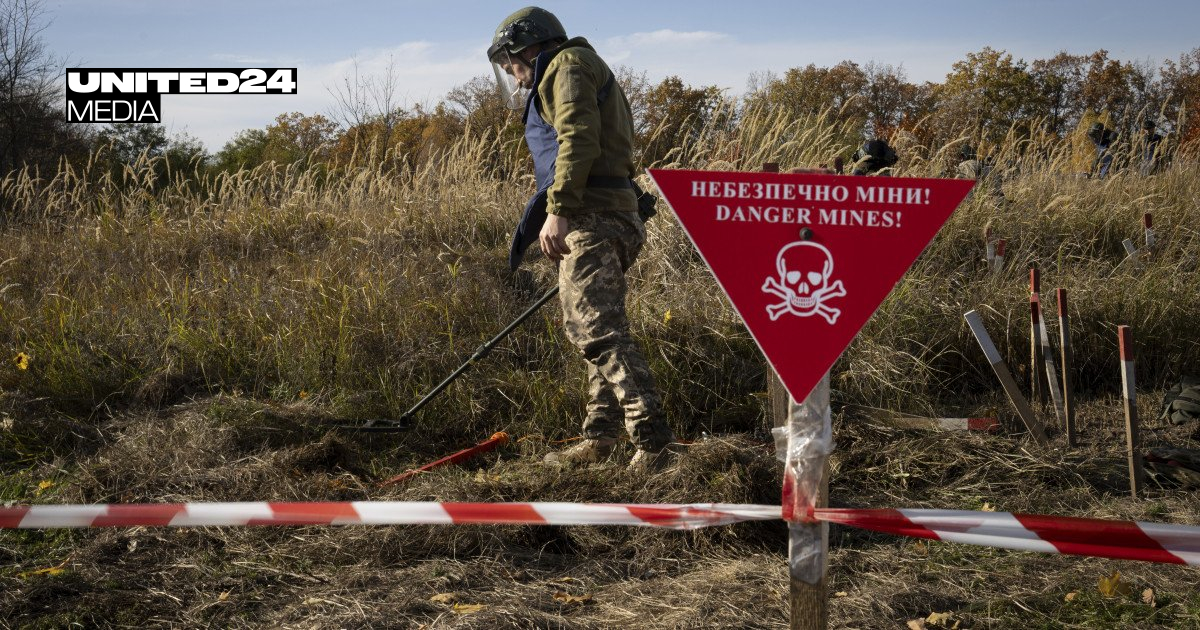 Canadians Help Ukrainians Win the War Against Russia’s Landmines