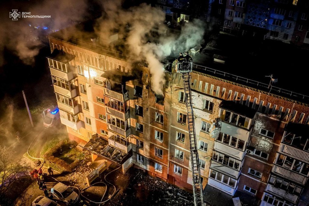 Russian Drone Attack on Ternopil High-Rise Causes Fire, 1 Dead and 3 Injured