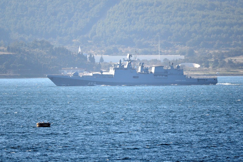 Russian Black Sea Fleet frigate Admiral Essen transits the Dardanelles Strait in Canakkale, Turkey, March 1, 2019. (Source: Getty Images)