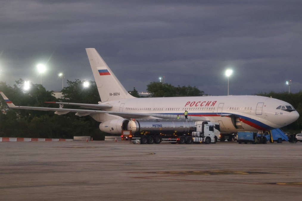 The Russian presidential Ilyushin Il-96 airplane is seen at Galeão Air Base ahead of the G20 Summit in Rio de Janeiro, Brazil, on November 17, 2024. Illustrative photo. (Source: Getty Images)