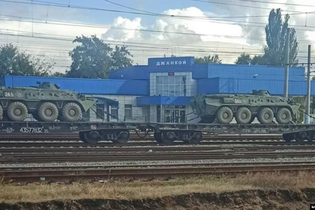 Partisan Sabotage Disrupts Russian Military Supply Lines on Key Railroad in South of Ukraine