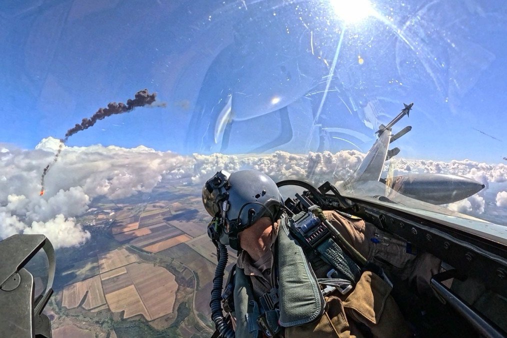 A Ukrainian F-16 fighter jet intercepts a Russian jet-powered Shahed drone heading toward Kyiv. (Source: Jeff Aiello/Defense of Ukraine)