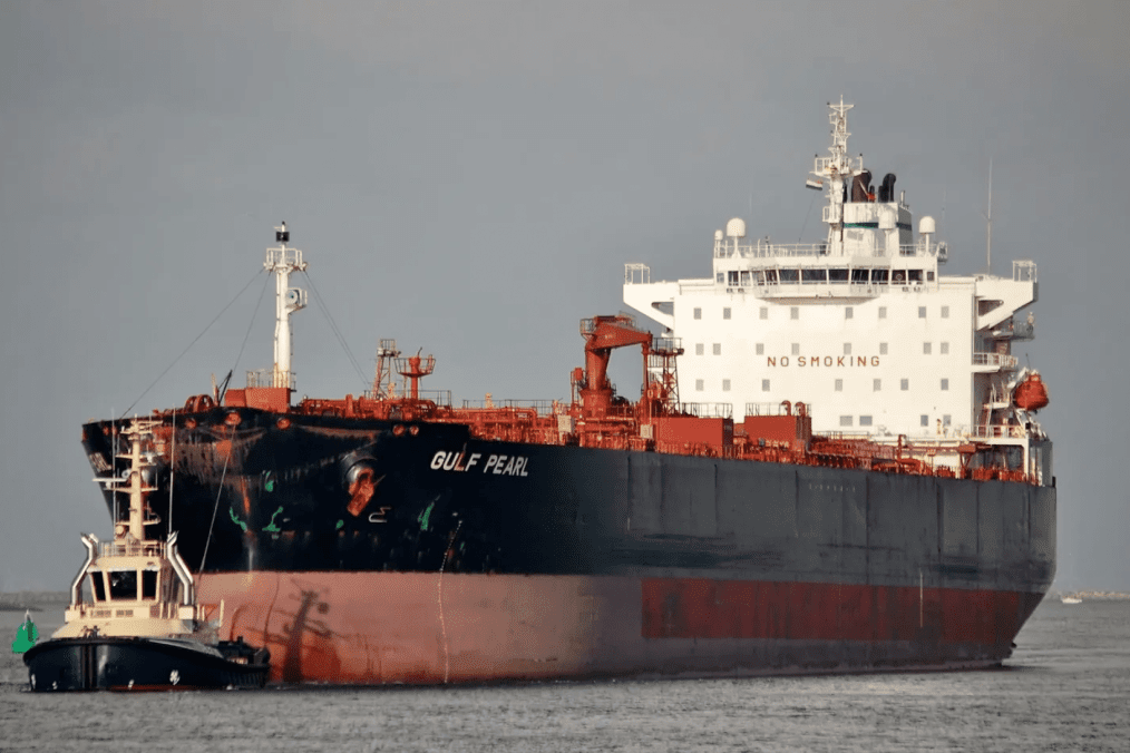 Polish Navy Intercepts Sanctioned Russian Shadow Fleet Vessel Near Baltic Power Cable Polish Navy Intercepts Sanctioned Russian Shadow Fleet Vessel Near Baltic Power Cable