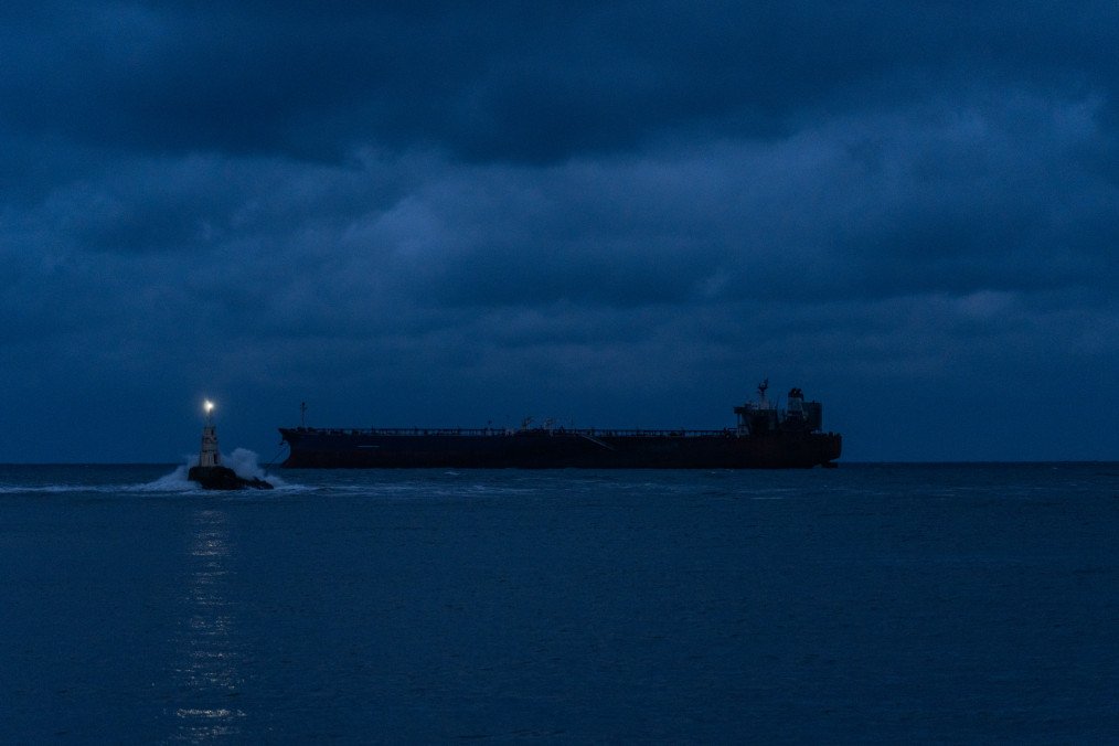 The Kairos oil tanker, a Gambian-flagged vessel believed to be part of Russia’s shadow fleet, anchored on December 8, 2025, in Ahtopol, Bulgaria. (Source: Getty Images)