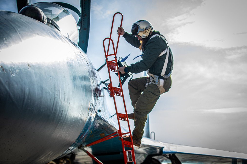 Illustrative image. Pilot of the Su-27 Ukrainian Air Force with a call sign “Viking.” (Source: Ukrainian Air Force) Illustrative image. Pilot of the Su-27 Ukrainian Air Force with a call sign “Viking.” (Source: Ukrainian Air Force)