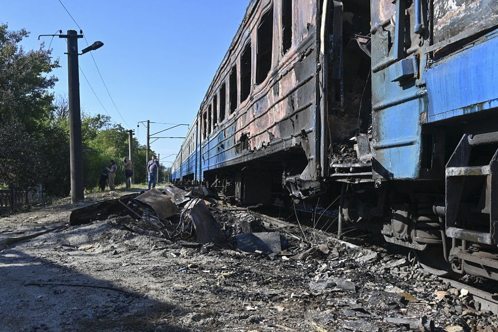 Aftermath of a Russian Geran-4 jet-powered drone strike on a commuter passenger train at Lypkuvativka railway station in Kharkiv region, Ukraine, on September 18, 2026. (Source: Getty Images) Aftermath of a Russian Geran-4 jet-powered drone strike on a commuter passenger train at Lypkuvativka railway station in Kharkiv region, Ukraine, on September 18, 2026. (Source: Getty Images)