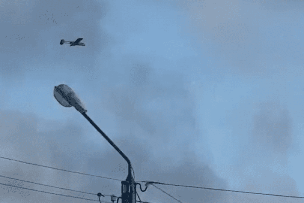 A drone flies above a rooftop in Nizhnekamsk, Tatarstan, Russia, during the reported overnight attack on August 10. (Source: OSINT channel Exilenova+) A drone flies above a rooftop in Nizhnekamsk, Tatarstan, Russia, during the reported overnight attack on August 10. (Source: OSINT channel Exilenova+)