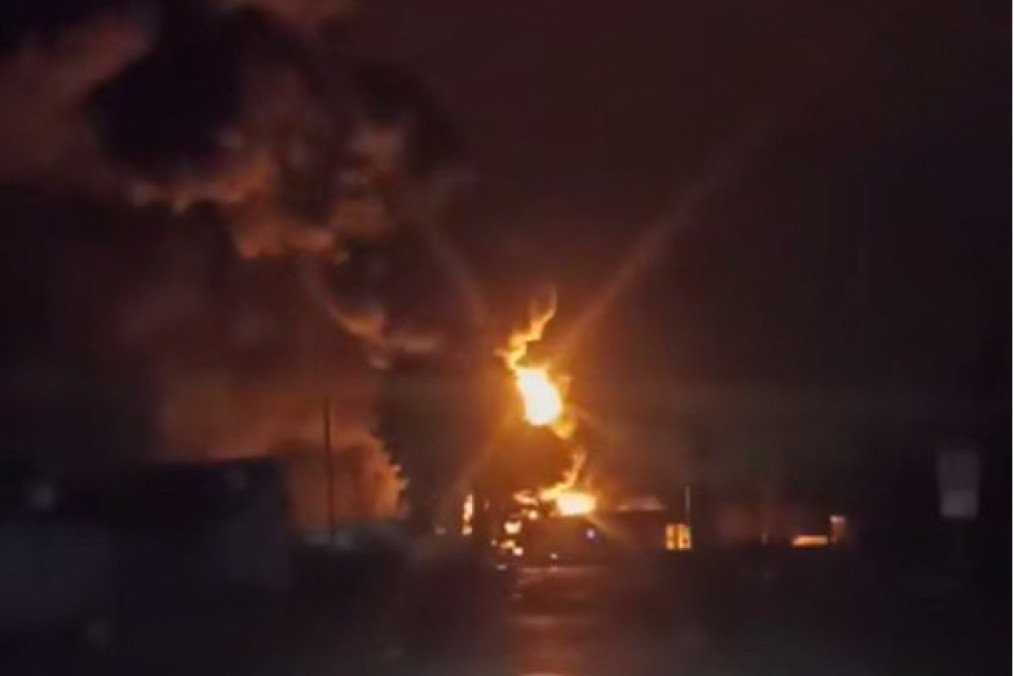 Oil Depot in Russia’s Kaluga Region on Fire After Drone Strikes