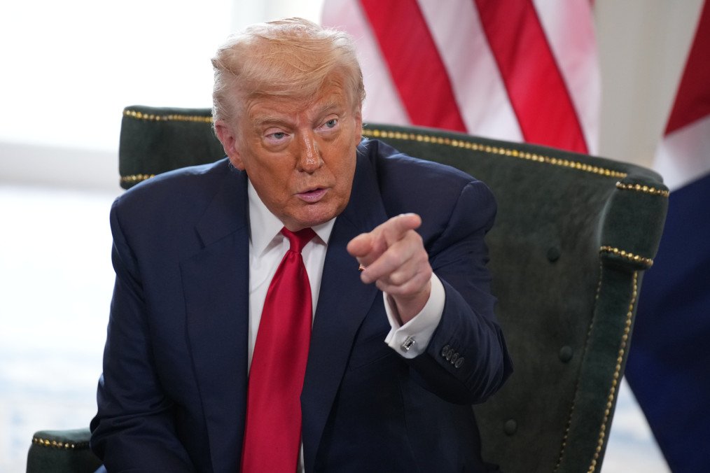 Trump Maintains August 8 Deadline for Russia to Commit to Peace, Threatens Tariffs