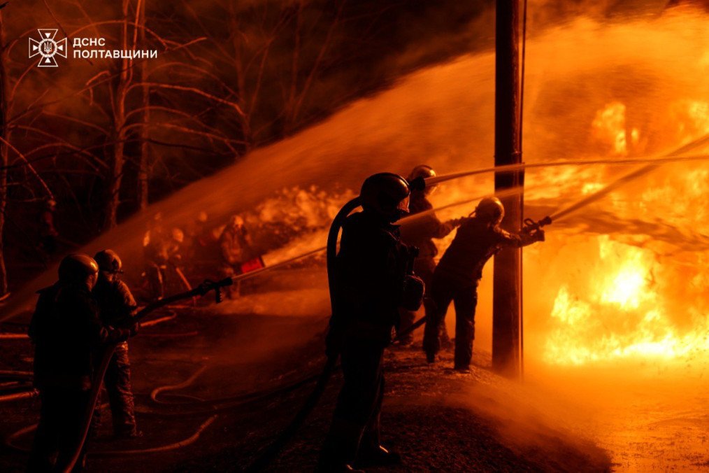 Firefighters at the site of a Russian airstrike in the Poltava region, February 26, 2026. (Source: SES)