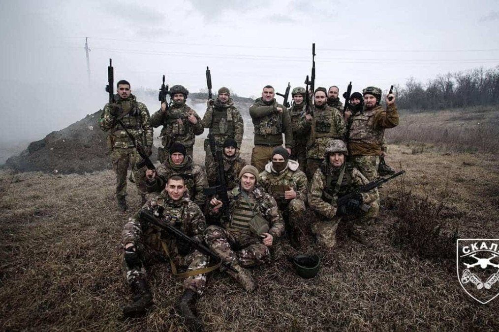 Ucrania repele a las fuerzas rusas de la frontera de Dnipropetrovsk y captura prisioneros noticias con imágenes imágenes de soldados rusia ucrania guerra campo de batalla zona de guerra rusia bajas rusas