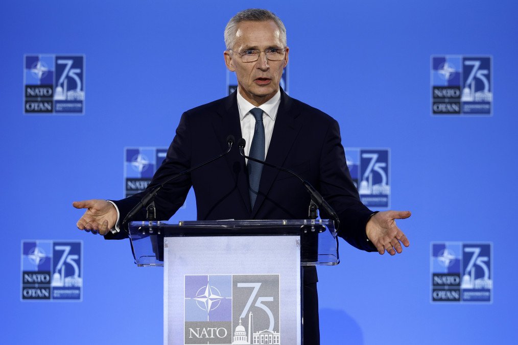 Ukraine Could Join NATO with Occupied Territories, Says Stoltenberg