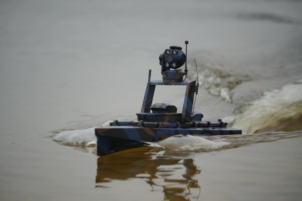 “FPV But on Water,”—Ukraine Tests Revolutionary Black Widow 2 River Drones