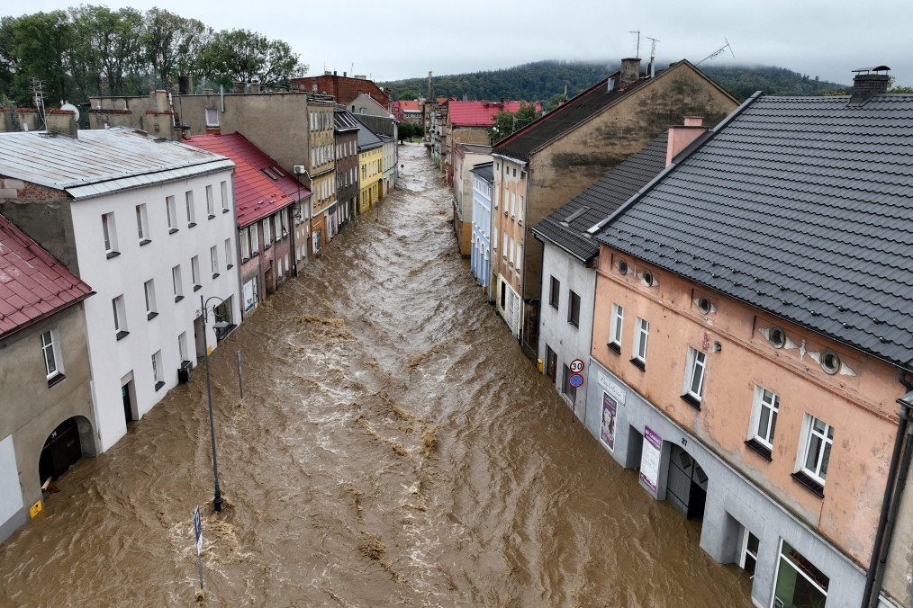 Ukraine Offers to Send Rescue Workers to European Countries for Flood Relief