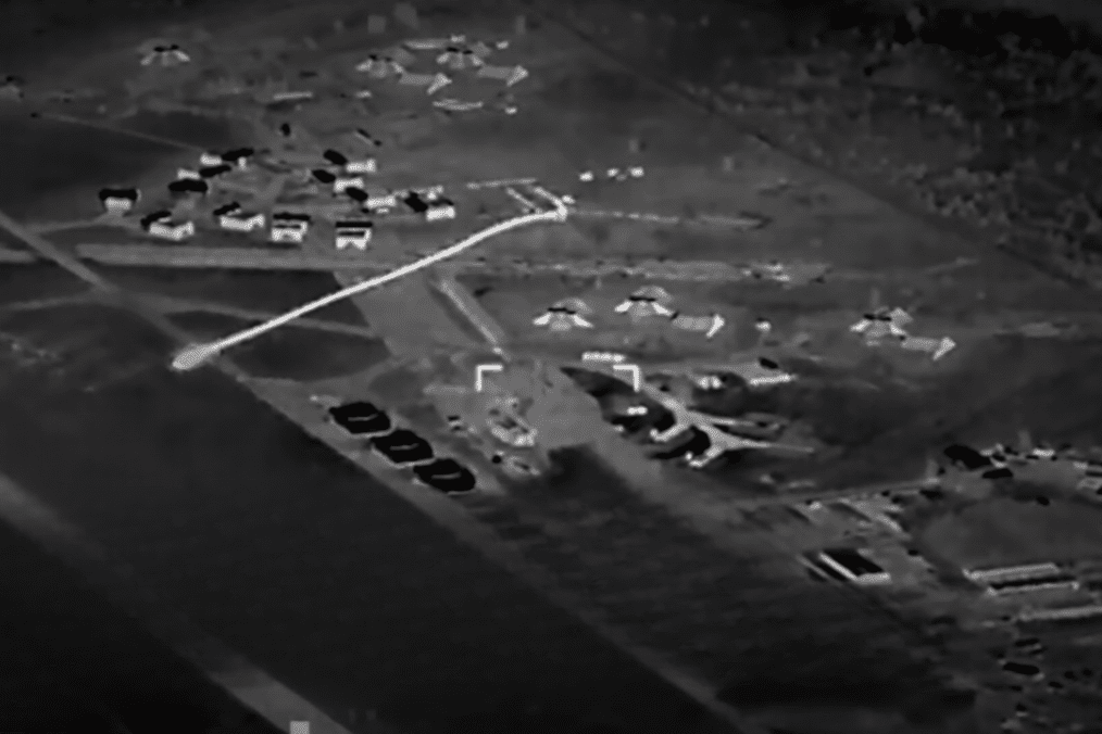 Russian air defenses fire a missile at a Ukrainian strike drone during an attack on the Khalino airfield in the Russian Kursk region, July 21, 2026. Russian air defenses fire a missile at a Ukrainian strike drone during an attack on the Khalino airfield in the Russian Kursk region, July 21, 2026.
