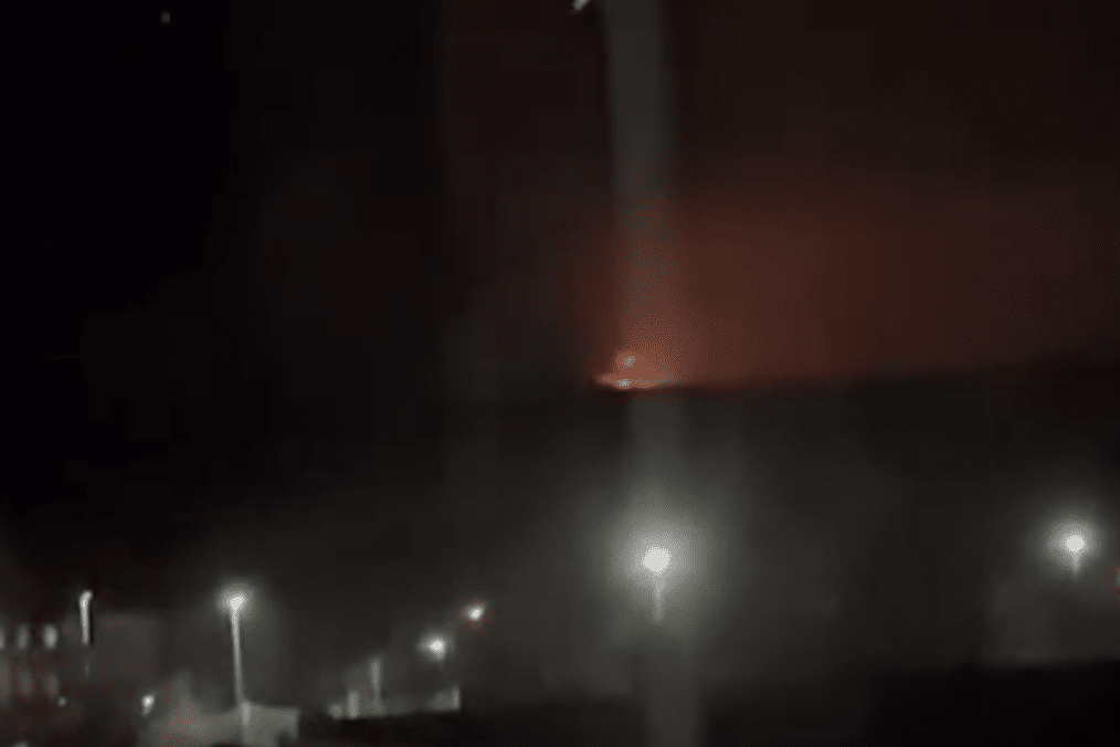 Drones Strike Russian Oil Ports in Leningrad Region for Third Night in a Row Fire burns on the horizon after reported drone strikes on Russian oil infrastructure in the Leningrad region overnight, March 27, 2026. (Source: Exilenova+)