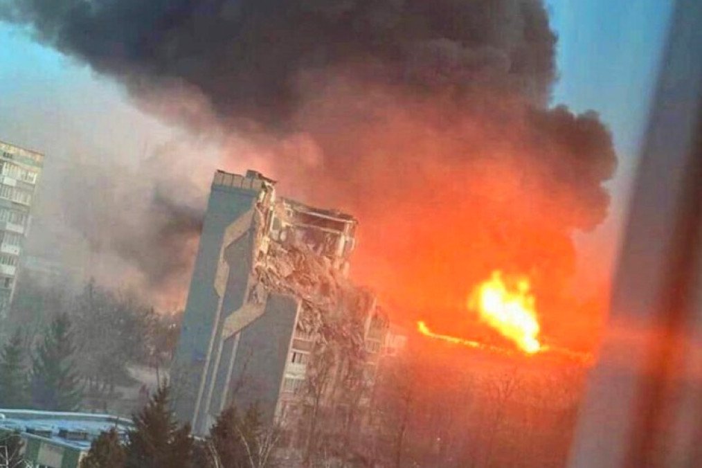 Consecuencias de un ataque aéreo ruso contra un edificio residencial de gran altura en Ternópil, 19 de noviembre de 2025. (Foto: fuente abierta) ucrania news country of ukraine ukraine newspapers ukraine kyvi rusia ucrania noticias drone drones rusia misiles ultimas noticias de la guerra en ucrania