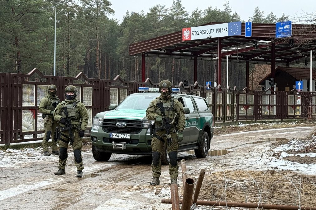 Poland and Baltic States to Strengthen Borders With Mines and Defenses Against Potential Russian Aggression Poland and Baltic States to Strengthen Borders With Mines and Defenses Against Potential Russian Aggression