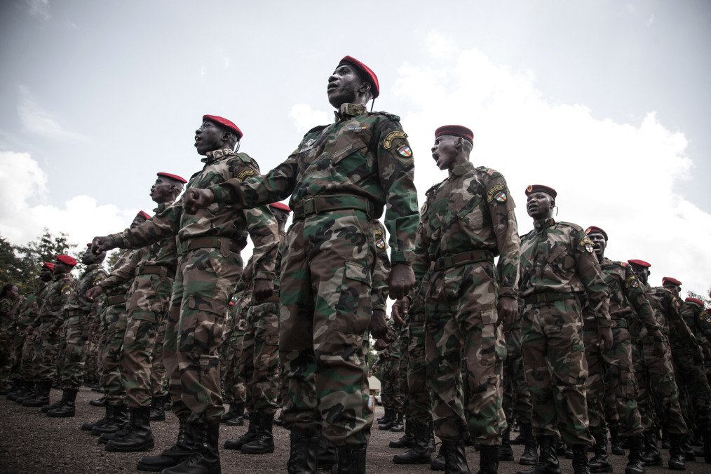 New recruits for the Central African Armed Forces march in formation during an award presentation in Berengo on August 4, 2018. (Source: Getty Images) New recruits for the Central African Armed Forces march in formation during an award presentation in Berengo on August 4, 2018. (Source: Getty Images)