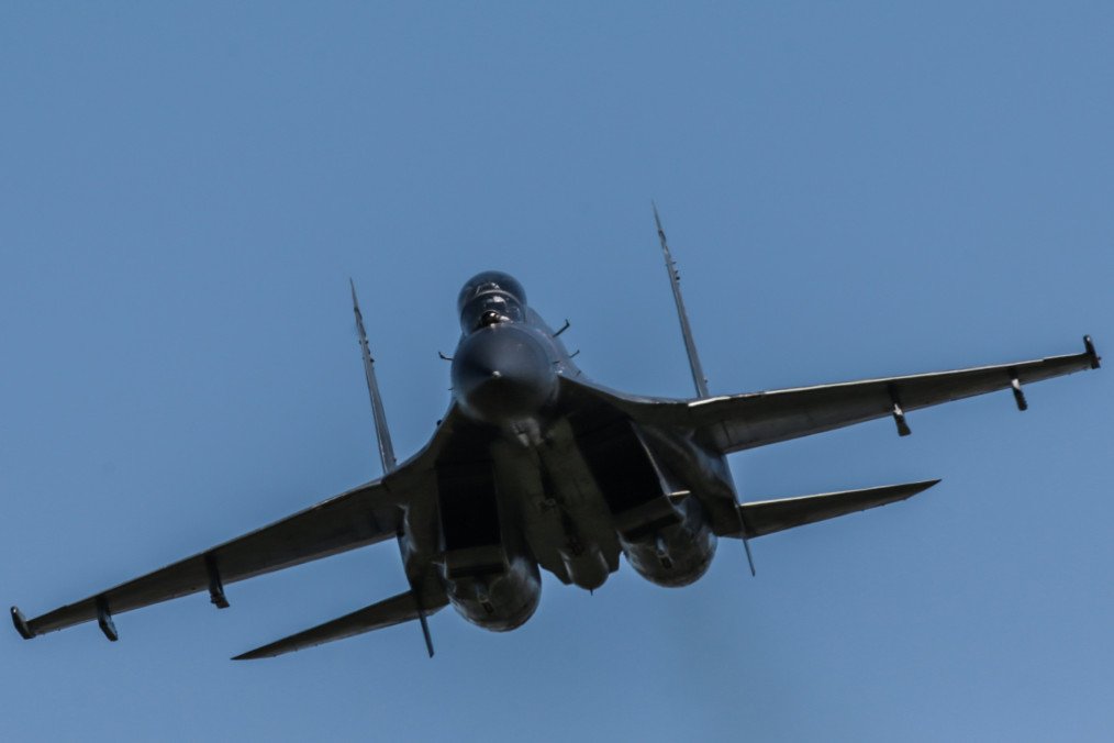 Russian Su-30 Fighter Jet Reportedly Disappears Near Crimea