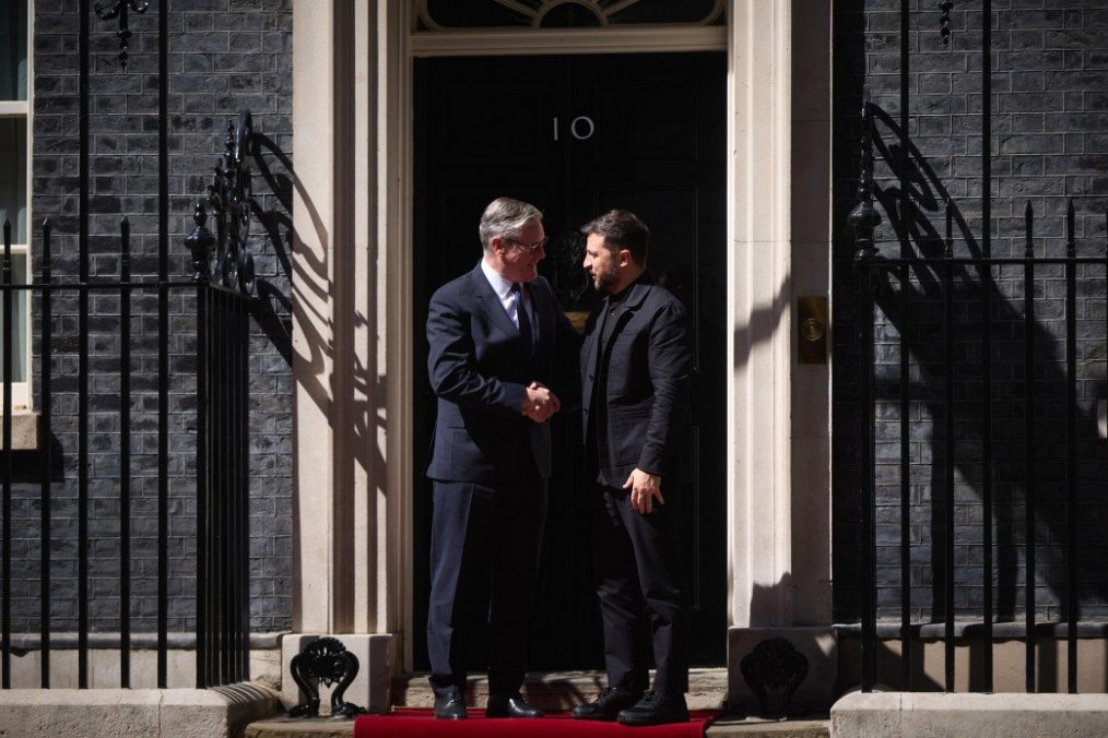 UK and Ukraine Sign $376M Deal to Build Drones and Boost Air Defenses UK and Ukraine Sign $376M Deal to Build Drones and Boost Air Defenses