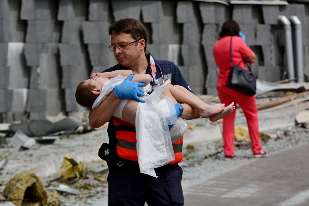 Russian Strike Hits Children’s Café in Ukraine, Injuring Three Children