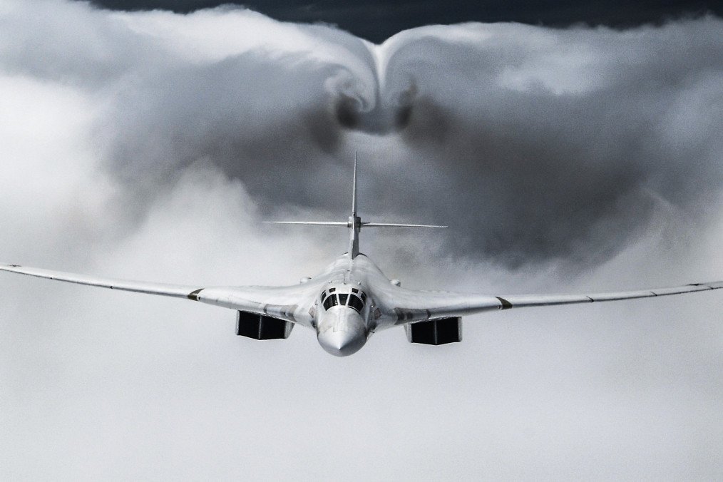 Un bombardero estratégico ruso Tu-160 sobrevuela Moscú durante el desfile del Día de la Victoria, el 24 de junio de 2020. (Fuente: Getty Images) Un bombardero estratégico ruso Tu-160 sobrevuela Moscú durante el desfile del Día de la Victoria, el 24 de junio de 2020. (Fuente: Getty Images)