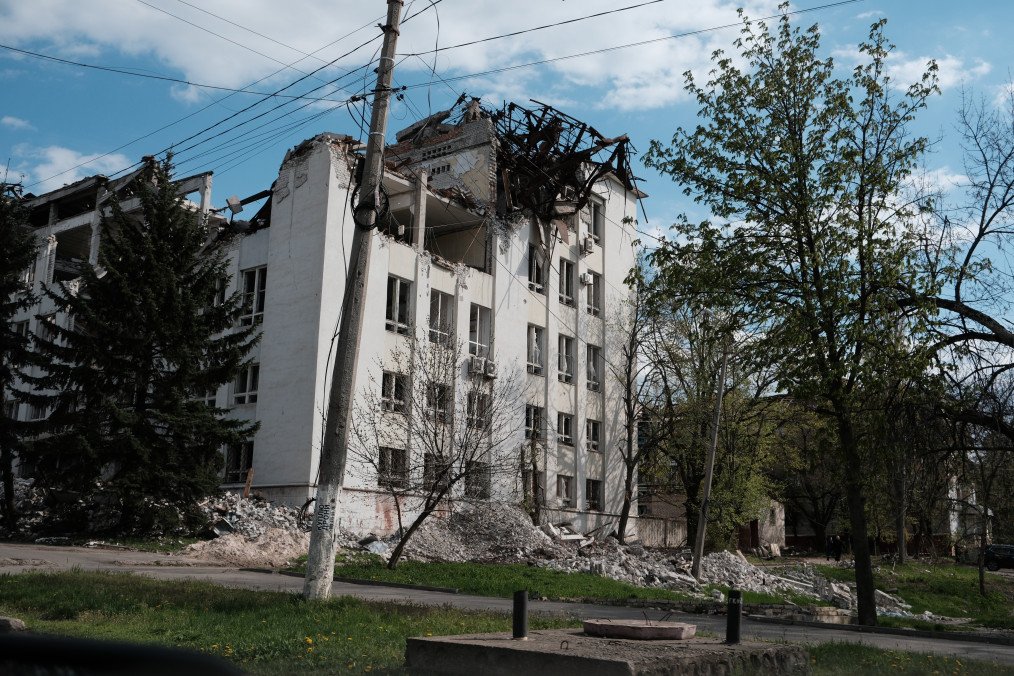 A commercial building, hit by Russian attack in Kramatorsk, Donetsk region, Ukraine. (Source: UNITED24 Media/Nikita Lisovyi)