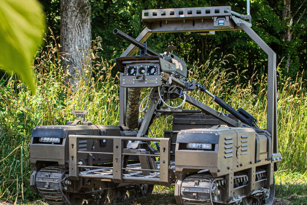 Droid TW-7.62 unmanned ground combat robot equipped with a KT-7.62 machine gun. (Source: DevDroid)