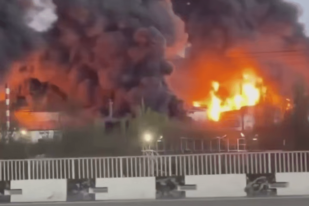 Flames engulf Russia’s Tuapse oil refinery following a Ukrainian drone strike. (Source: Volodymyr Zelenskyy)