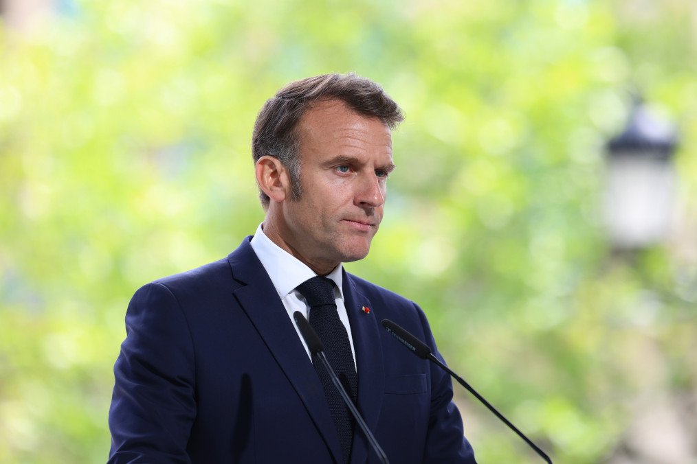Macron Urges Putin to Accept Ceasefire by Monday Evening or Face More Sanctions Macron Urges Putin to Accept Ceasefire by Monday Evening or Face More Sanctions