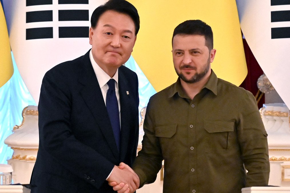 President Zelenskyy Speaks With South Korean President Yoon Suk Yeol