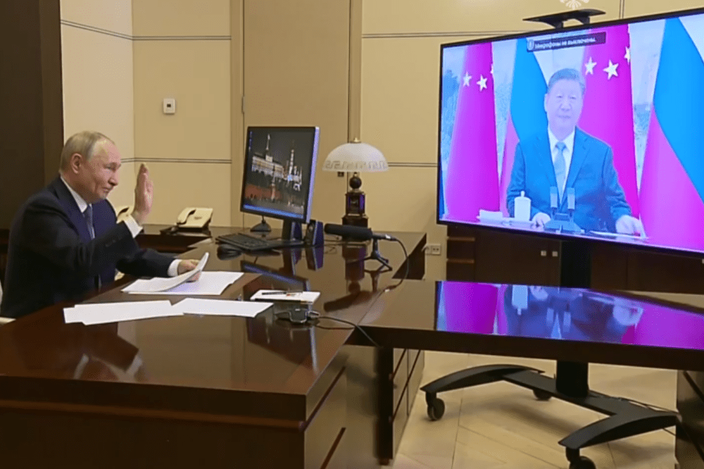 China’s Xi Holds Video Call With Russia’s Putin, Talks Elevating Ties by 2025