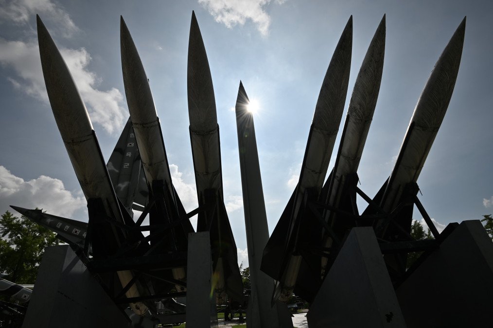 US Approves $322 Million Military Aid Package for Ukraine, Including HAWK Air Defense and Bradley Vehicles US Approves $322 Million Military Aid Package for Ukraine, Including HAWK Air Defense and Bradley Vehicles
