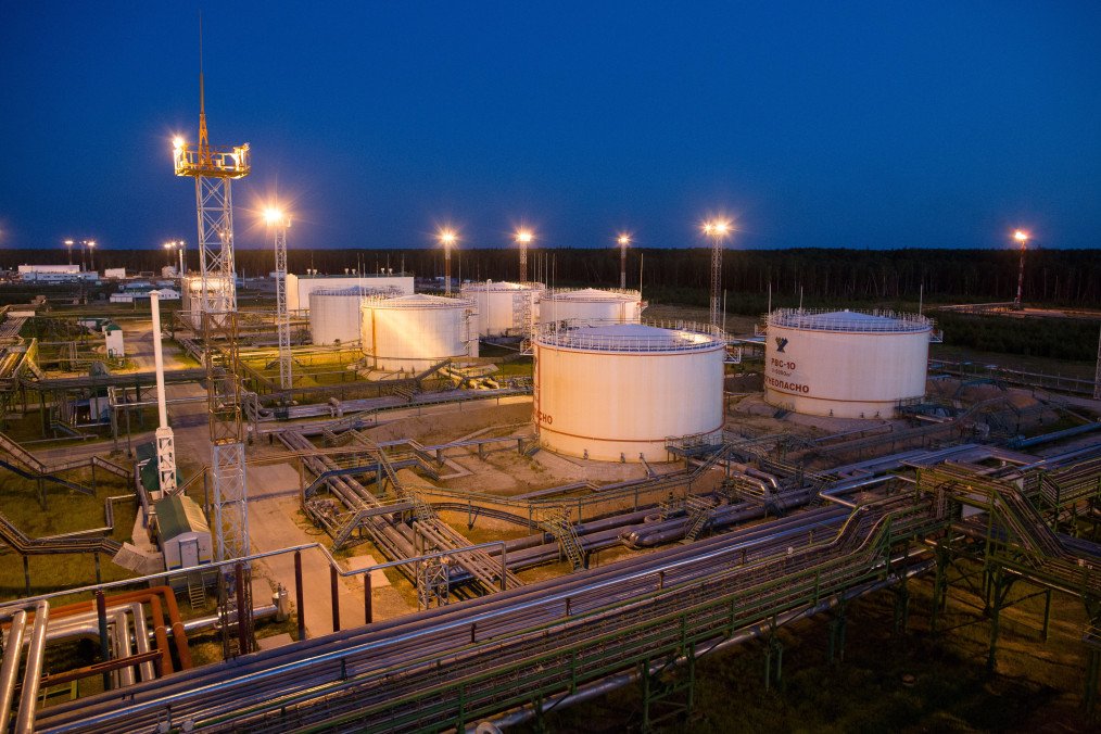 China’s Russian Oil Imports Hit New Record High in 2024