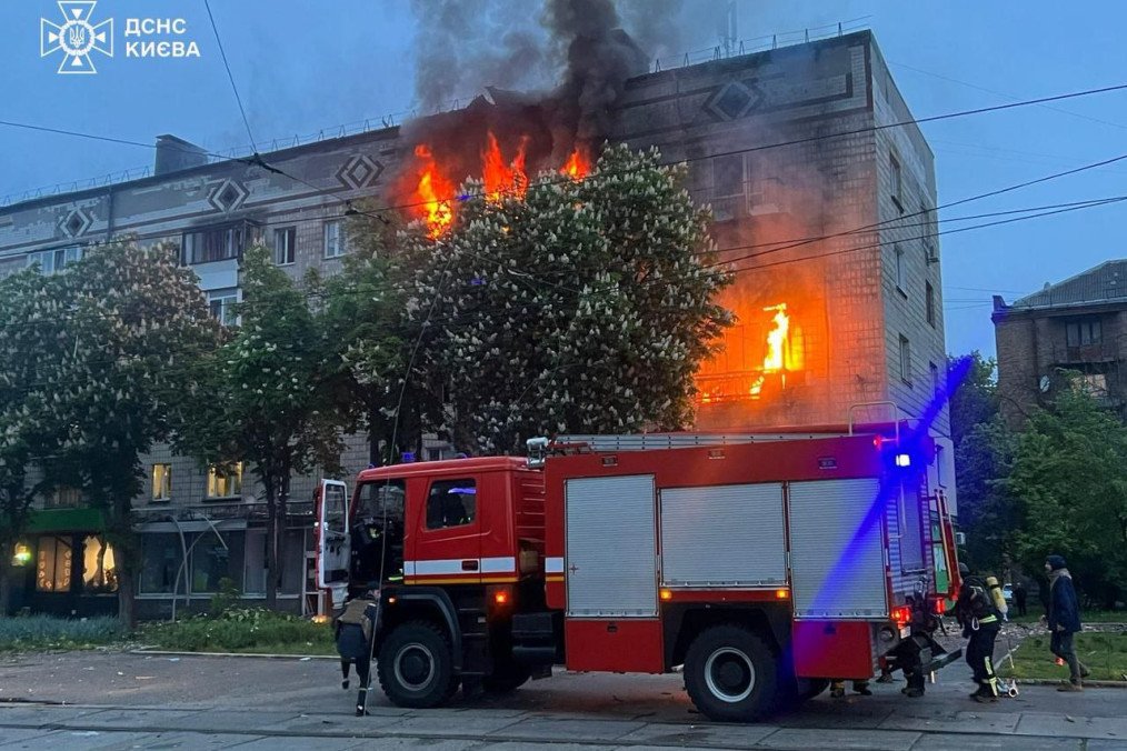 Russia Launches Missile and Drone Barrage on Kyiv, Killing Two and Injuring Children Russia Launches Missile and Drone Barrage on Kyiv, Killing Two and Injuring Children