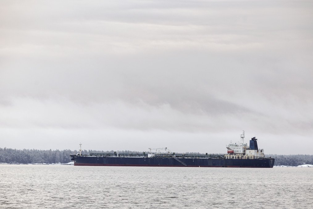 Sweden Cracks Down on Russian Shadow Fleet With New Maritime Insurance Checks Sweden Cracks Down on Russian Shadow Fleet With New Maritime Insurance Checks